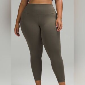 Lululemon Wunder Train High Rise Tight 
25" size 2
Legacy Green